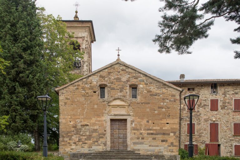 Itinerary among the medieval parish churches of the Reggio Emilia Apennines