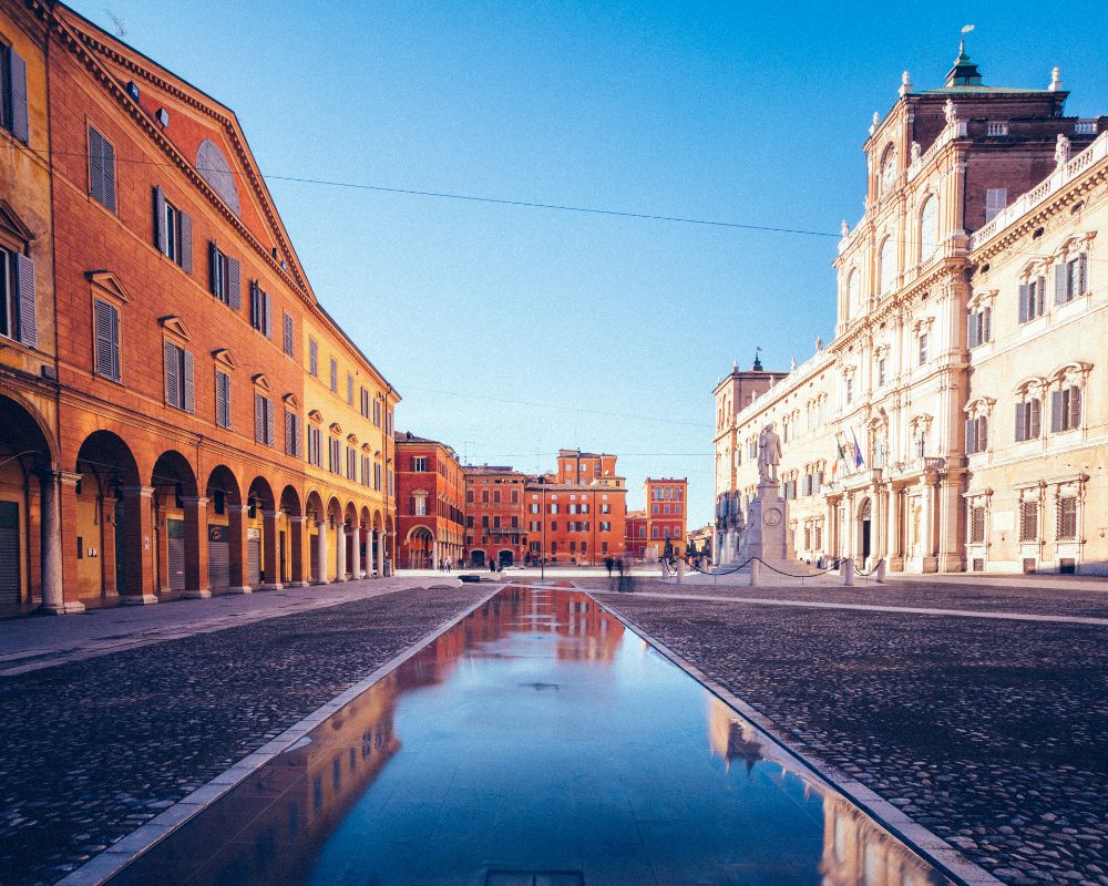 Places and spots to photograph in Modena